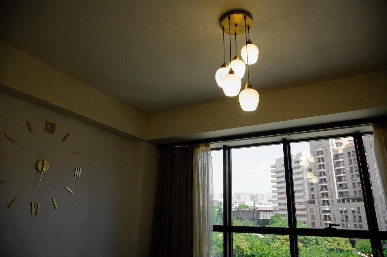 City Center Appartment At Buzand St. 예레반 외부 사진